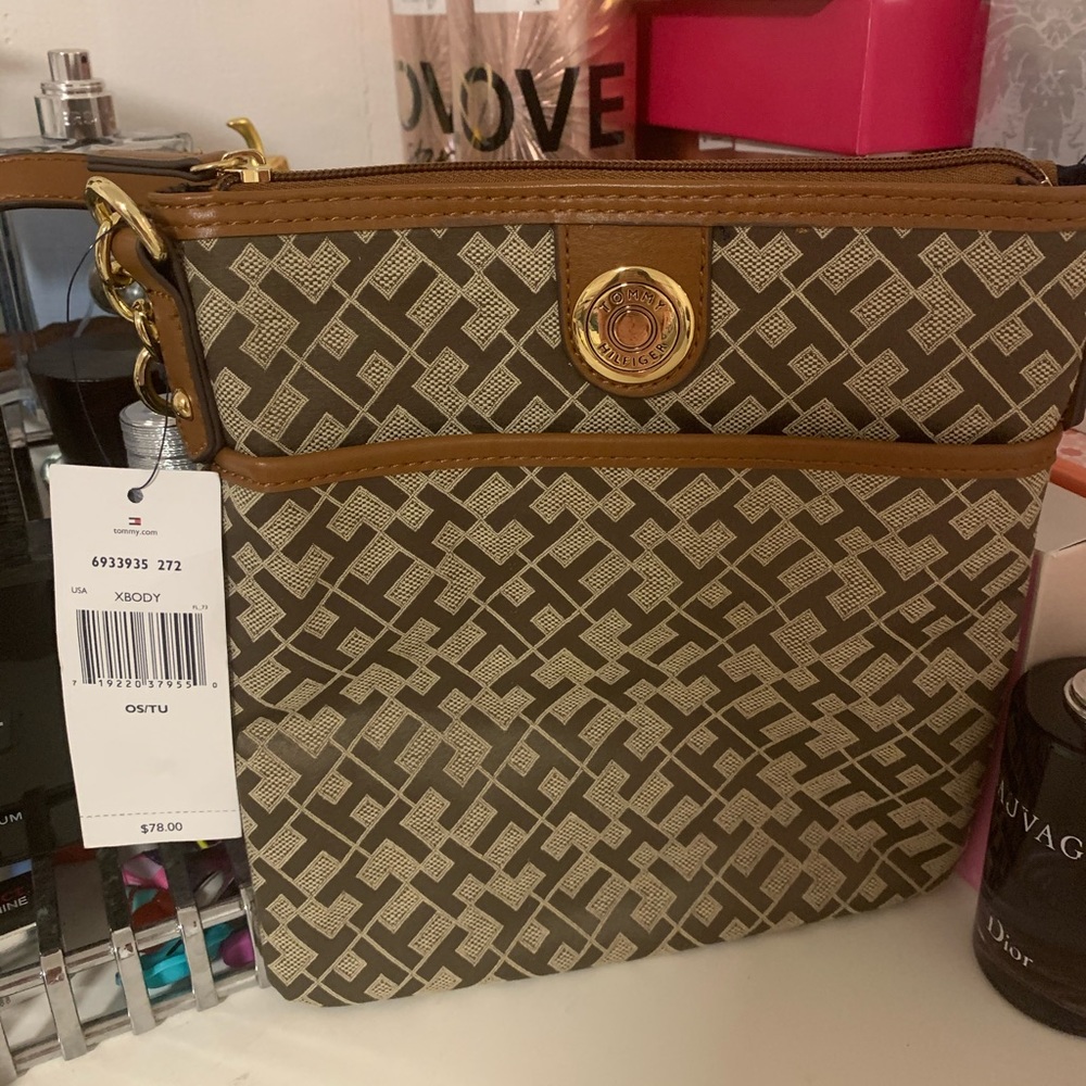 Tommy Hilfiger crossbody handbag